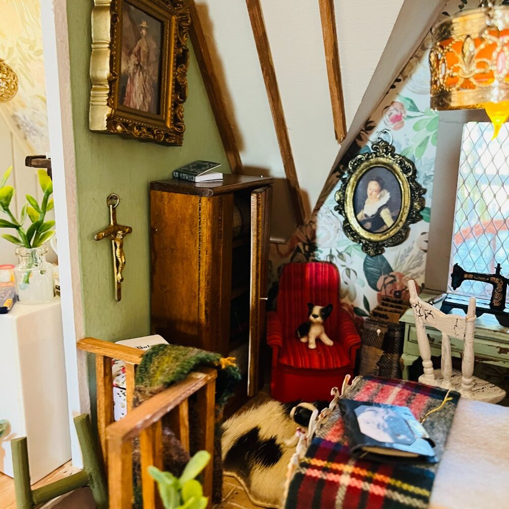 1 of 3 doll house RENO - Picture 14 of 17